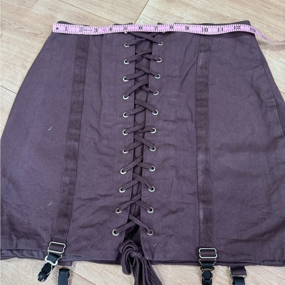 Corset Story Lace-Up Mini Skirt - Picture 4 of 7